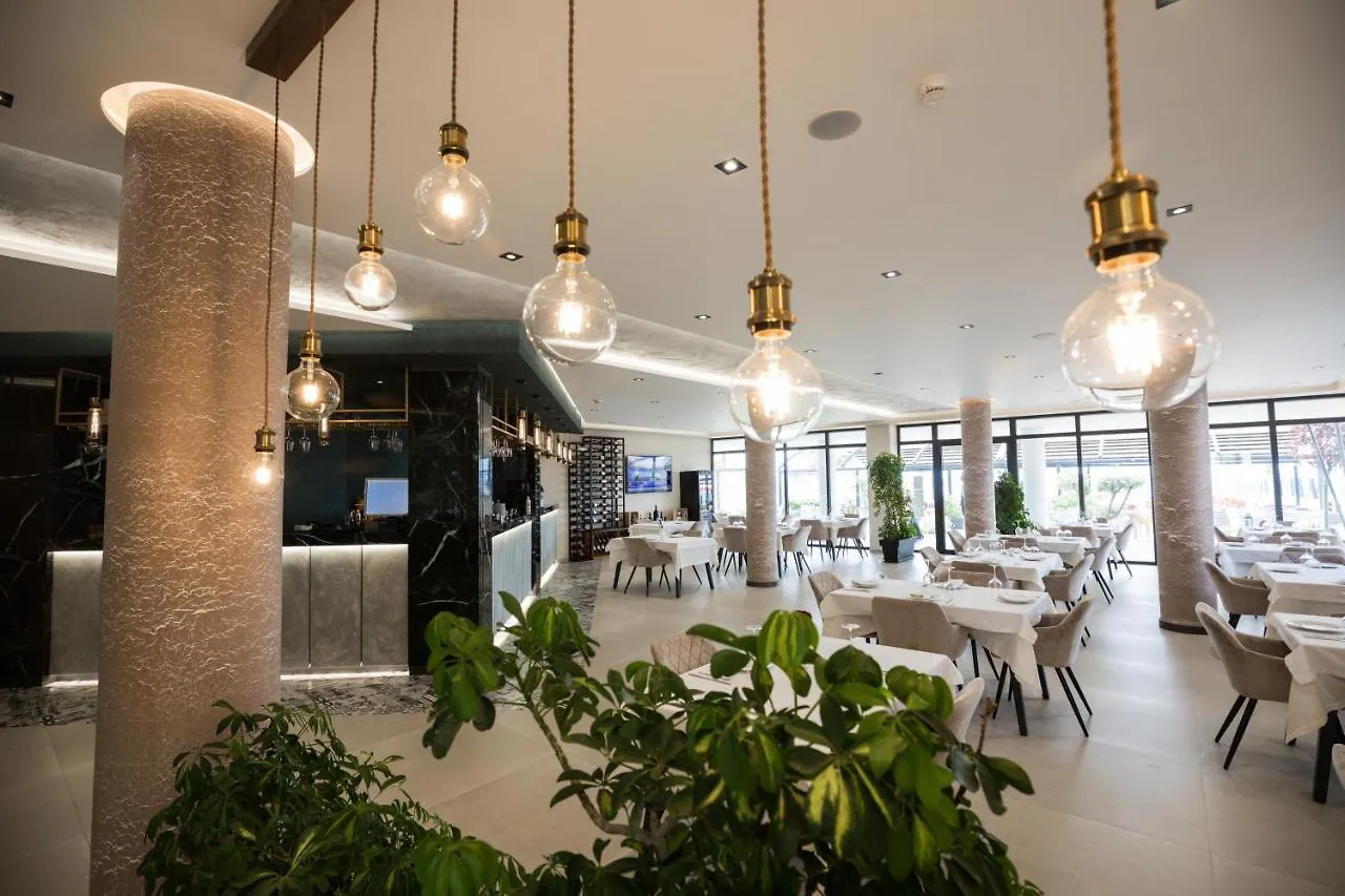 Mirage Hotel Golem
