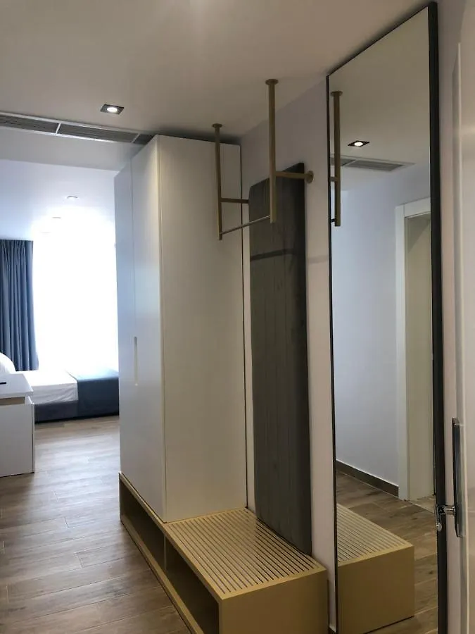 Mirage Hotel Golem