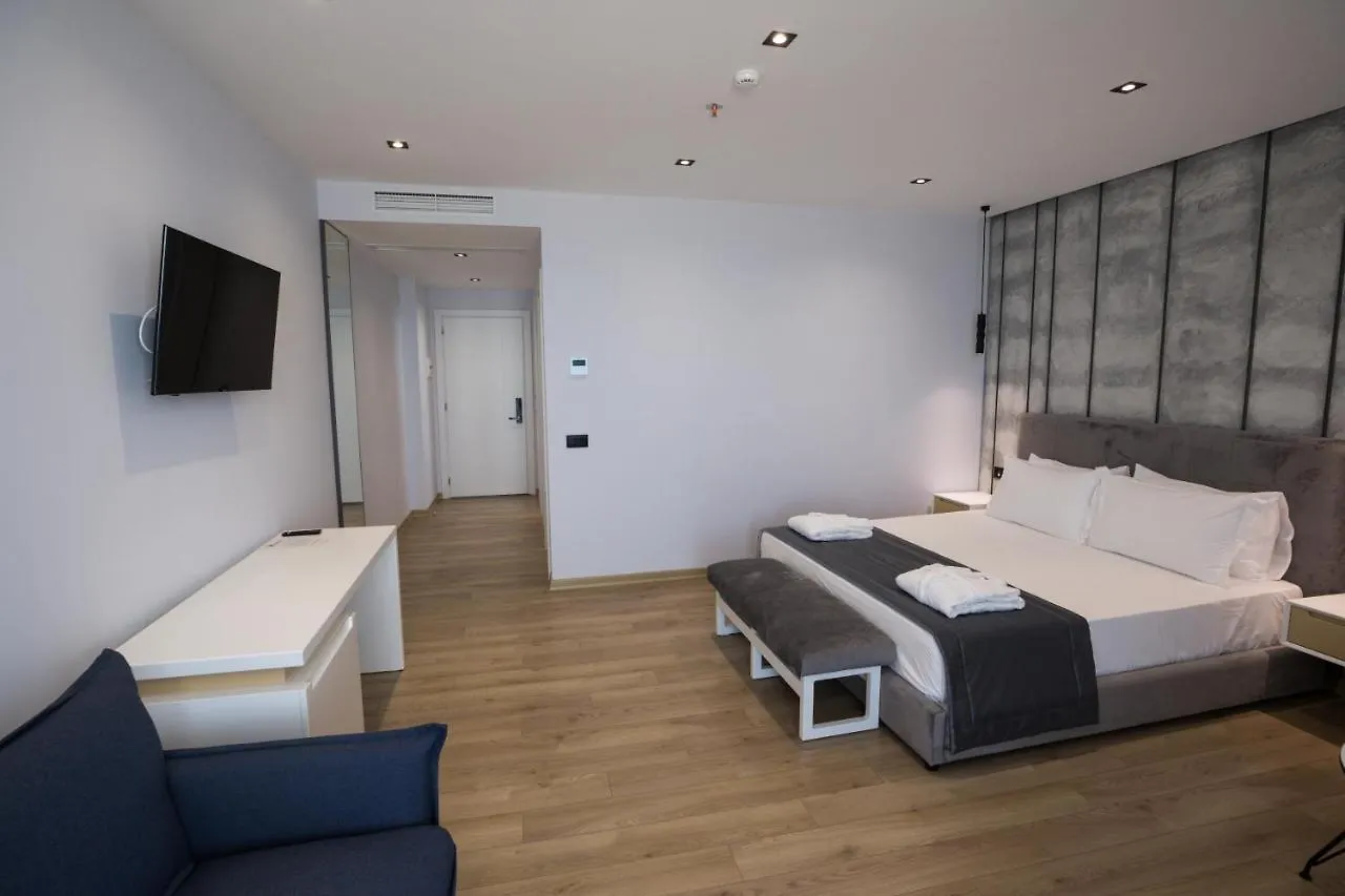 Mirage Hotel Golem