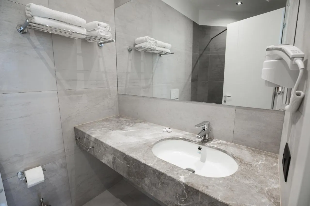 Mirage Hotel Golem   Golem (Tirana)