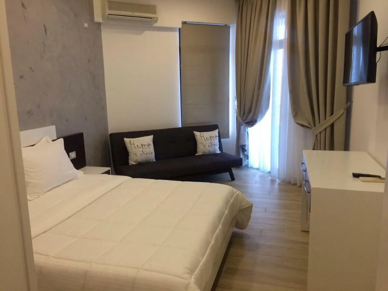 Mirage Hotel Golem